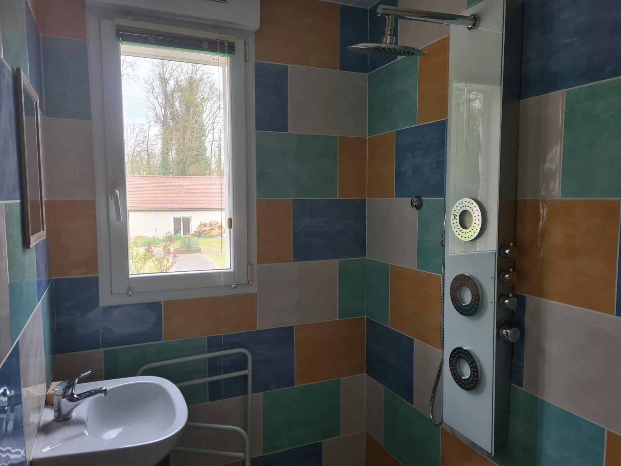 Chez Jaja Et Phiphi Apartment Bourg-et-Comin Luaran gambar